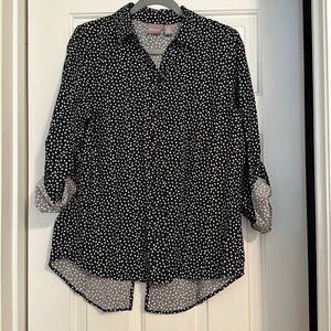 Chicos size 1 navy white dot roll tab sleeve button down back slit medium